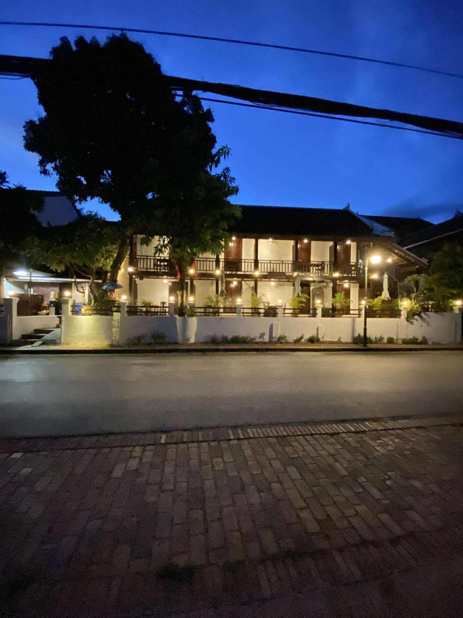 Golden Lotus Namkhan View Luang Prabang Exterior foto