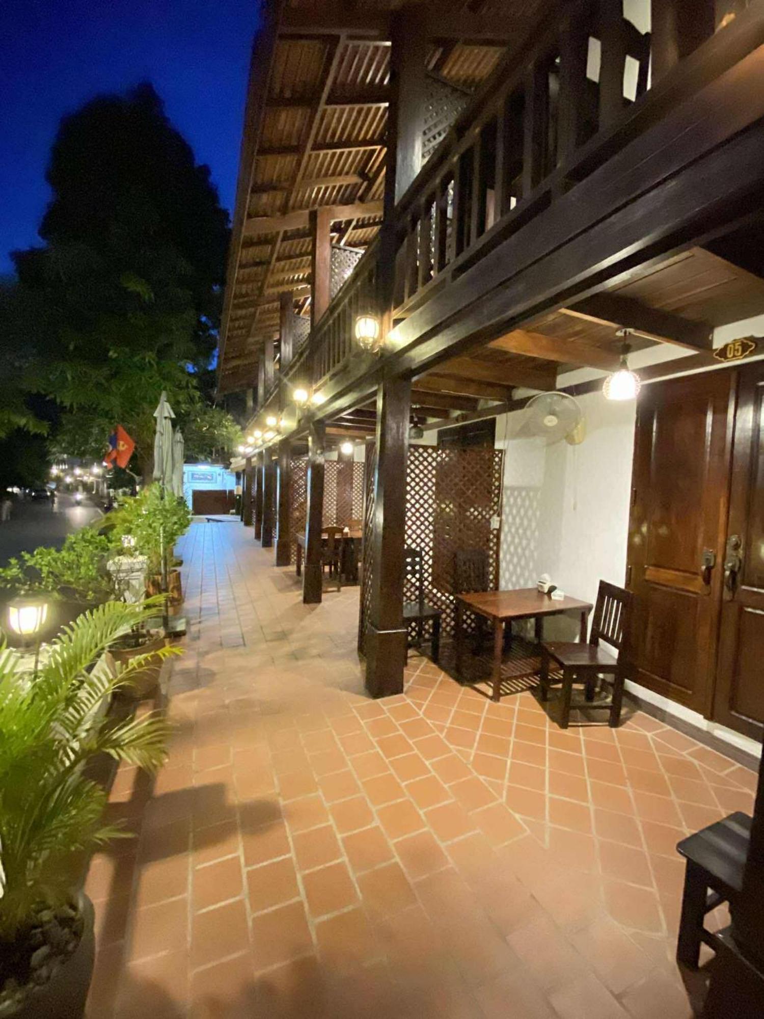 Golden Lotus Namkhan View Luang Prabang Exterior foto